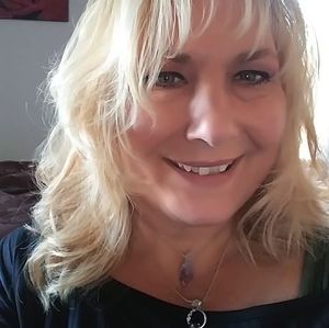 Meet your Posher, Candace